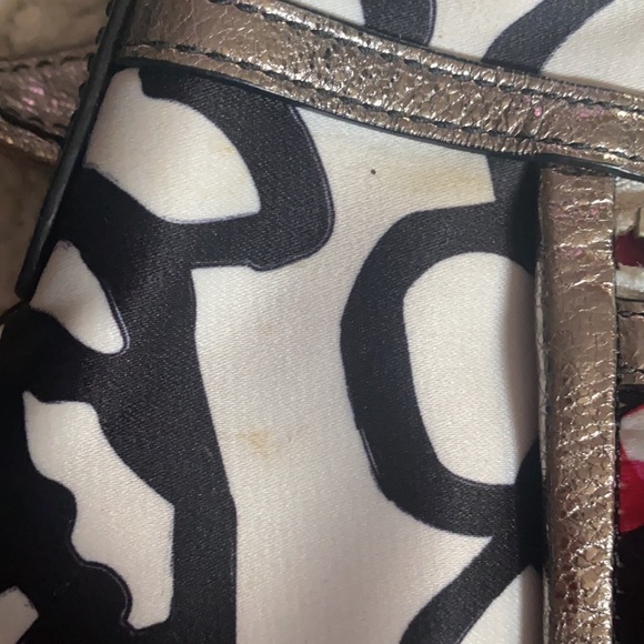 Coach Poppy Baguette Bag - Picture 7 of 9